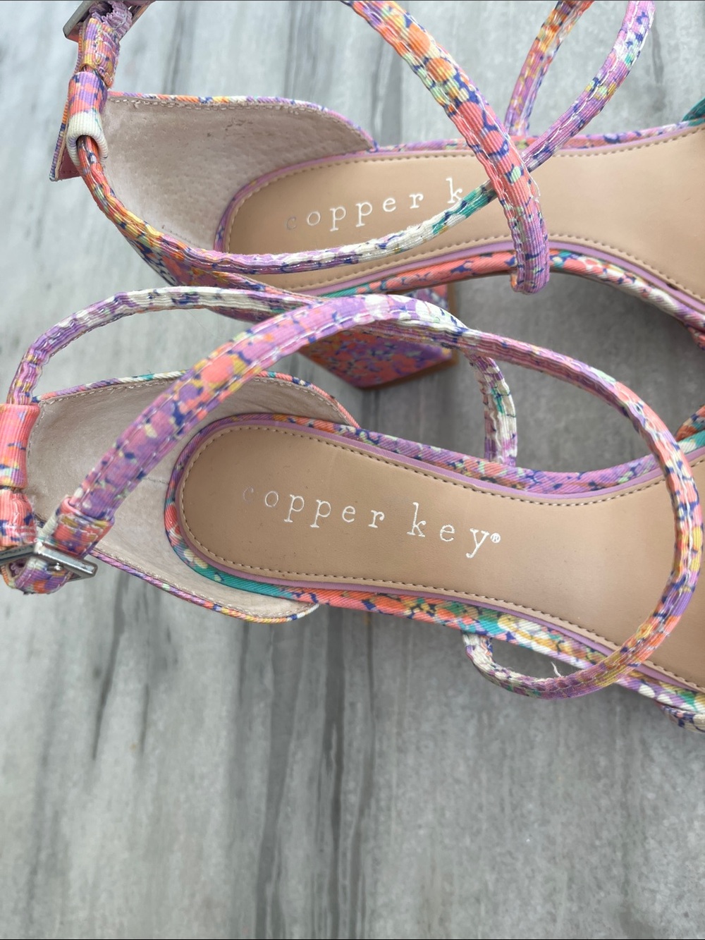 Copper Key Multicolor Floral Strappy Block Heels - Purple/Pink NWOT - Picture 2 of 7